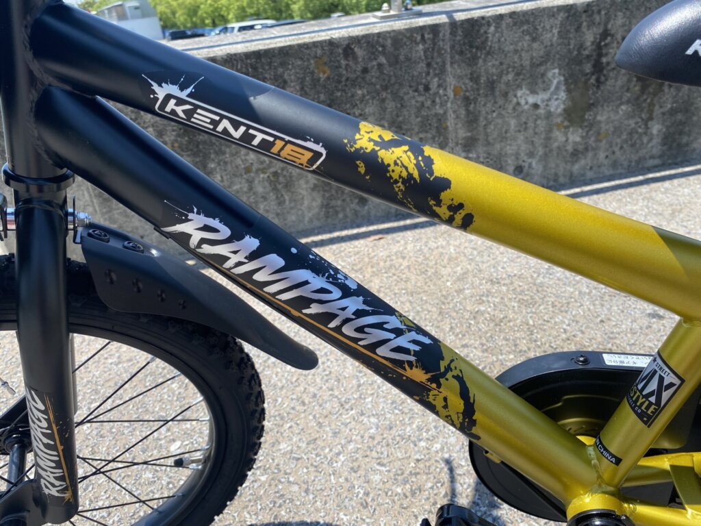 子ども キッズ トイザらス限定の自転車が意外とコスパが良かった Kent 9999円 花とーちゃんブログ